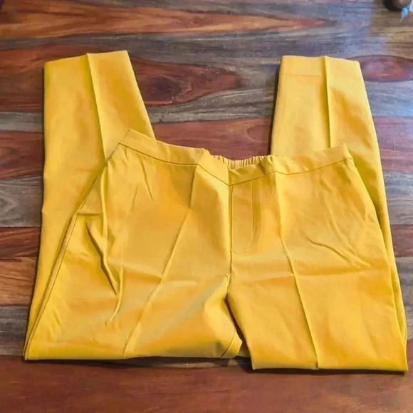 "As Is" Isaac Mizrahi Live! Reg24/7 Stretch Ankle Pants w/ Button Detail - Picture 2 of 7